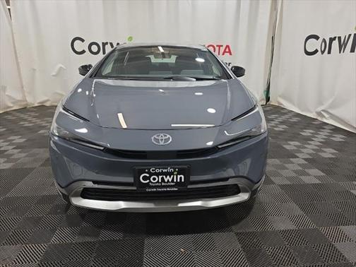 2025 Toyota Prius L