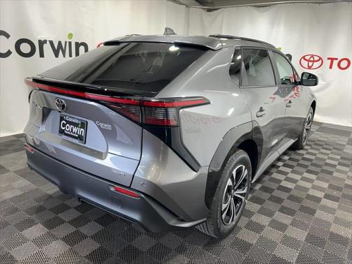 2025 Toyota bZ4X XLE