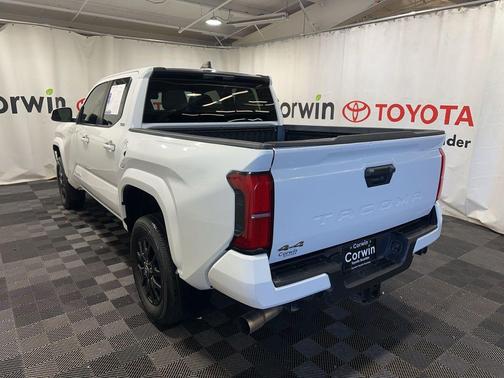 Ice Cap 2024 Toyota Tacoma SR5