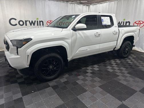 Ice Cap 2024 Toyota Tacoma SR5