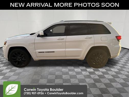 Bright White Clearcoat 2020 Jeep Grand Cherokee Altitude