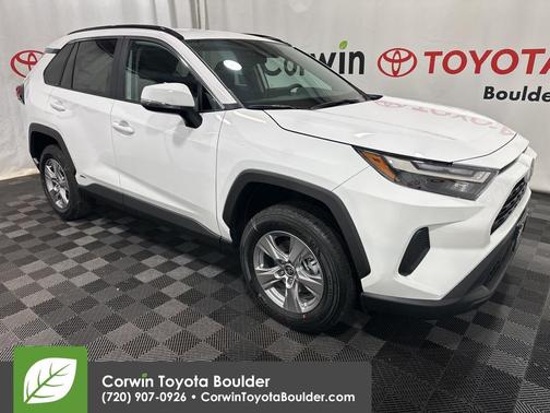 2025 Toyota RAV4 Hybrid XLE