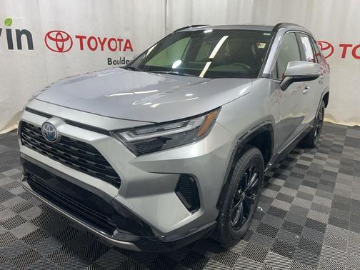 2023 Toyota RAV4 Hybrid SE