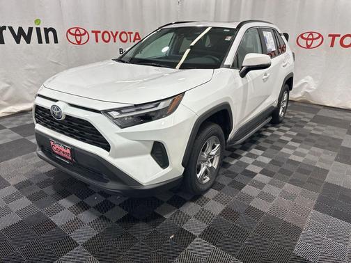 2022 Toyota RAV4 Hybrid XLE