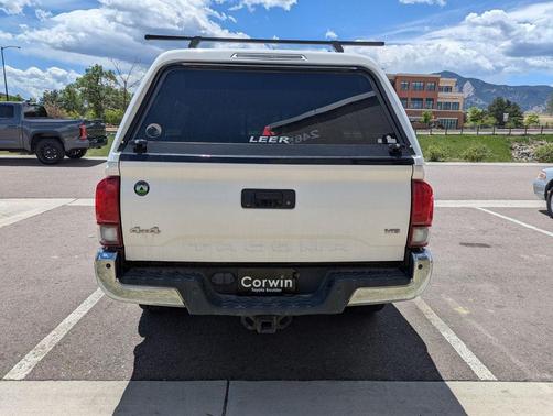 Super White 2019 Toyota Tacoma SR5