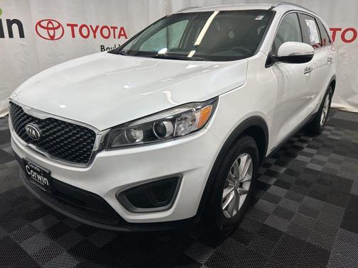 2016 Kia Sorento LX