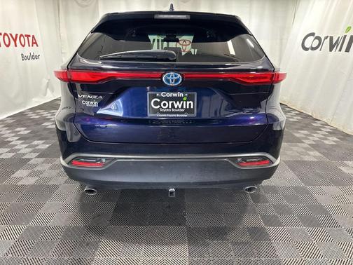 2023 Toyota Venza LE