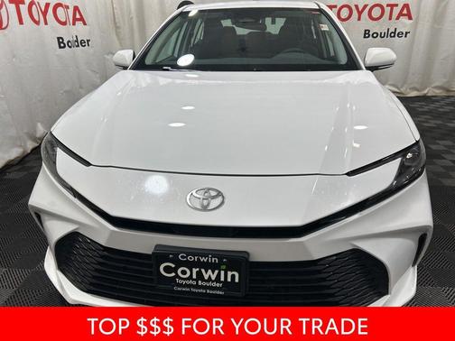 Ice Cap 2025 Toyota Camry LE