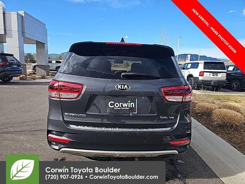 Platinum Graphite 2017 Kia Sorento SXL