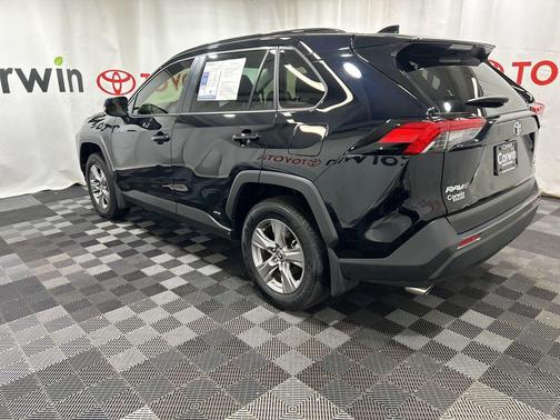 2025 Toyota RAV4 Hybrid LE