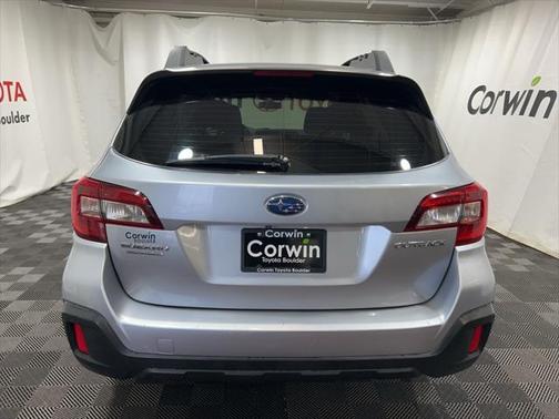 2018 Subaru Outback 2.5i