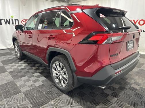 2025 Toyota RAV4 XLE Premium