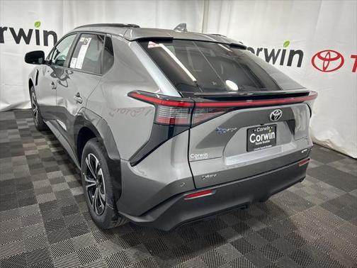 2025 Toyota bZ4X XLE