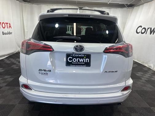 2017 Toyota RAV4 Platinum