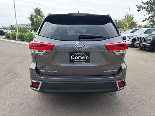 Predawn Gray Mica 2019 Toyota Highlander Limited