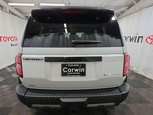Wind Chill Pearl 2024 Toyota Land Cruiser Base