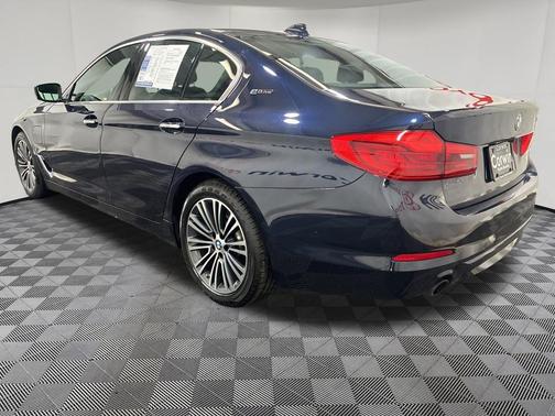 Imperial Blue Metallic 2018 BMW 530e xDrive iPerformance