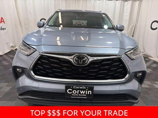 Moon Dust 2021 Toyota Highlander Limited