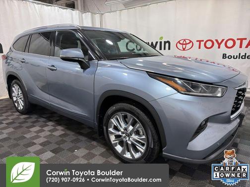 Moon Dust 2021 Toyota Highlander Limited