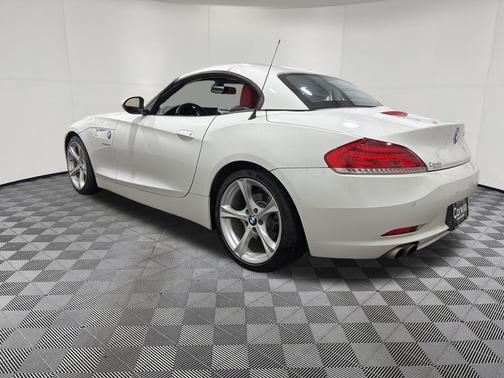 Alpine White 2012 BMW Z4 sDrive28i