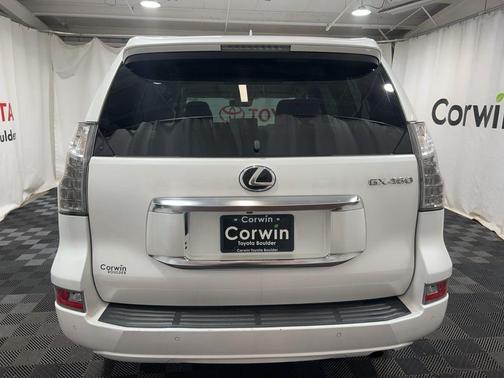 2023 Lexus GX 460 Premium