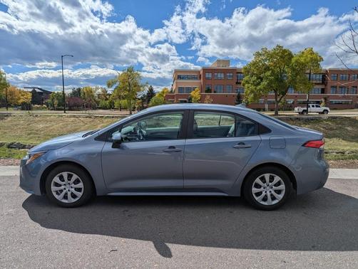 2022 Toyota Corolla LE