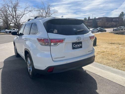 2016 Toyota Highlander Limited Platinum
