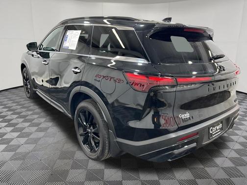 Mineral Black 2025 INFINITI QX60 Luxe