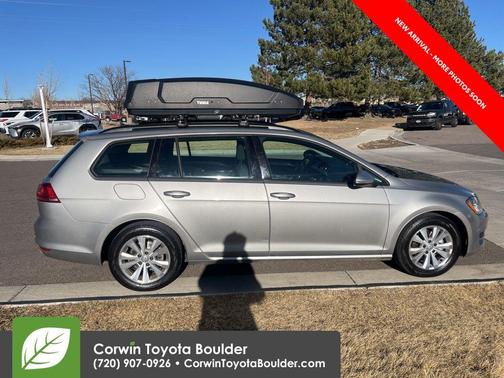 2017 Volkswagen Golf SportWagen TSI S