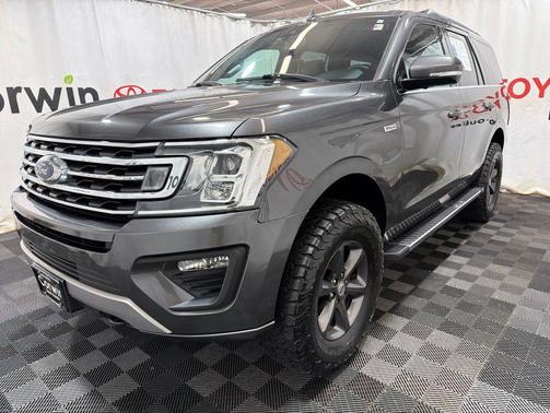 Magnetic Metallic 2020 Ford Expedition XLT