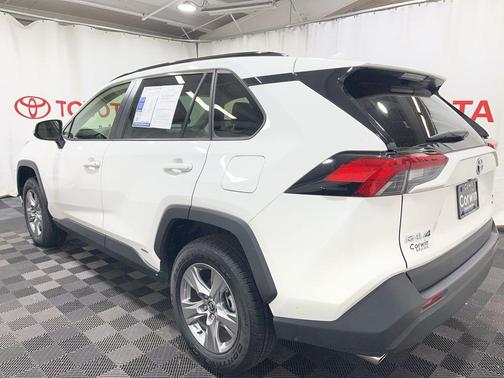 2023 Toyota RAV4 Hybrid XLE