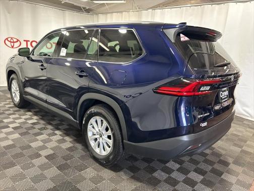 2025 Toyota Grand Highlander Hybrid XLE