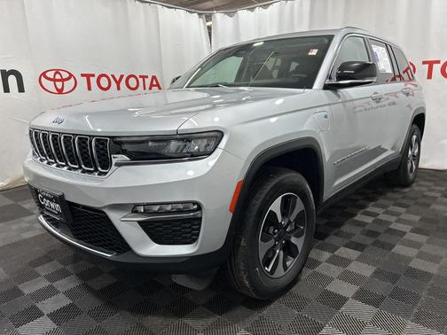 2023 Jeep Grand Cherokee 4xe Base