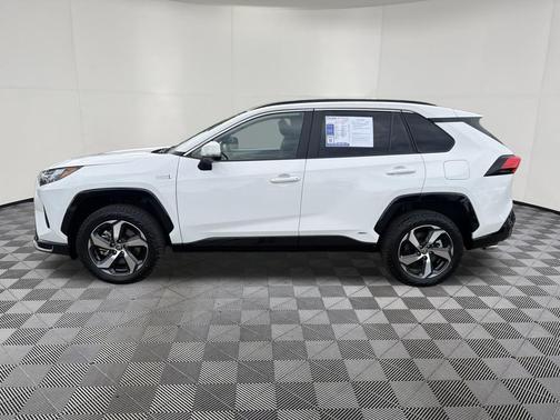 Ice Cap 2023 Toyota RAV4 Prime SE