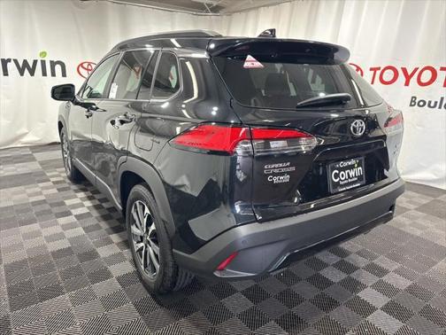 2025 Toyota Corolla Cross XLE