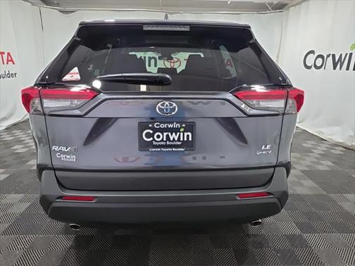 2025 Toyota RAV4 Hybrid LE