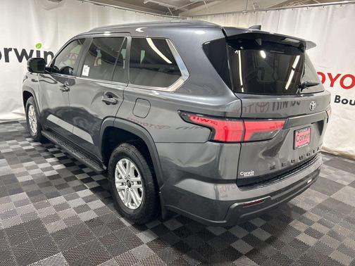 2025 Toyota Sequoia SR5