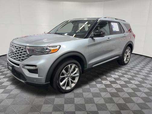 Iconic Silver Metallic 2023 Ford Explorer Platinum