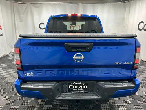 2024 Nissan Frontier SV