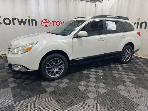 2010 Subaru Outback 2.5 i Premium