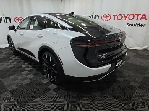 2026 Toyota Crown Platinum
