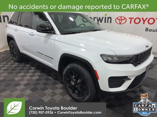 Bright White Clearcoat 2025 Jeep Grand Cherokee Altitude