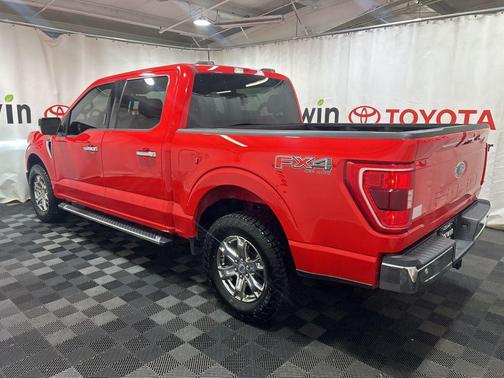 Race Red 2022 Ford F-150 XLT