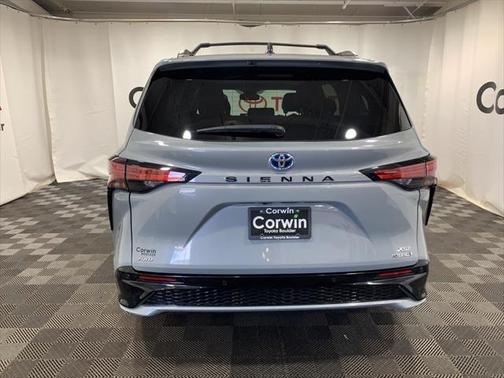 2024 Toyota Sienna XSE 7 Passenger