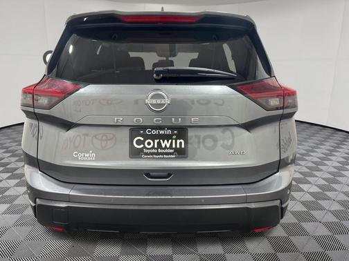 Gun Metallic 2025 Nissan Rogue SV