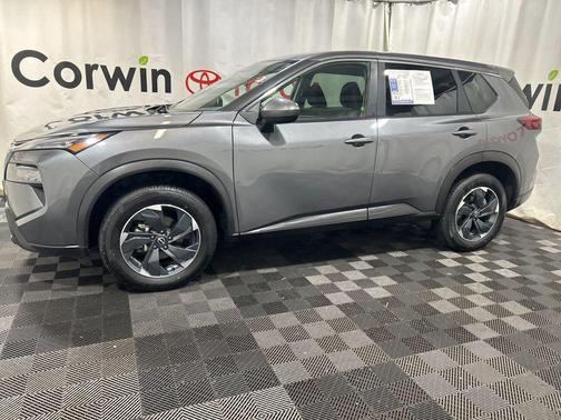Gun Metallic 2025 Nissan Rogue SV