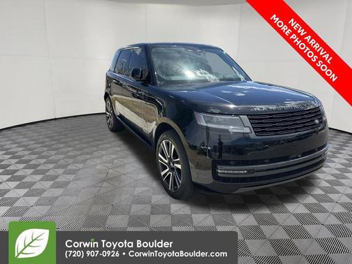 Obsidian Black SV Bespoke Ultra Metallic Gloss 2025 Land Rover Range Rover P550e Autobiography