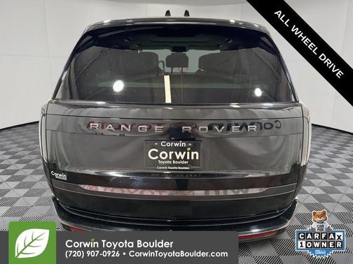Obsidian Black SV Bespoke Ultra Metallic Gloss 2025 Land Rover Range Rover P550e Autobiography