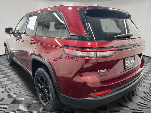 Velvet Red Pearlcoat 2024 Jeep Grand Cherokee Altitude