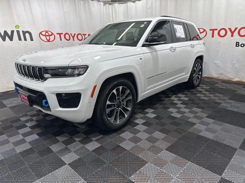 2022 Jeep Grand Cherokee 4xe Overland